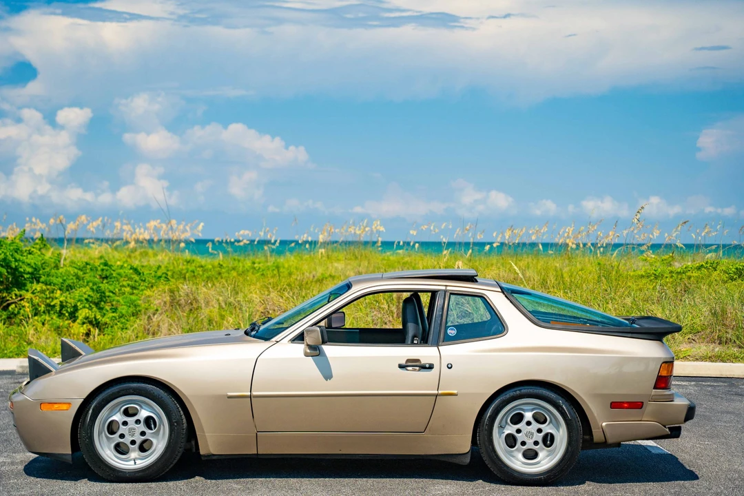 1986 Porsche 944 Turbo - Image 4 of 31