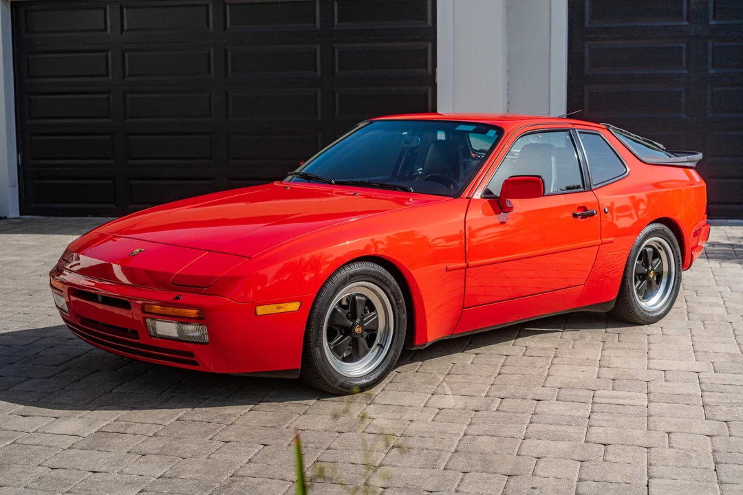 1986 Porsche 944 Turbo - Image 2 of 31