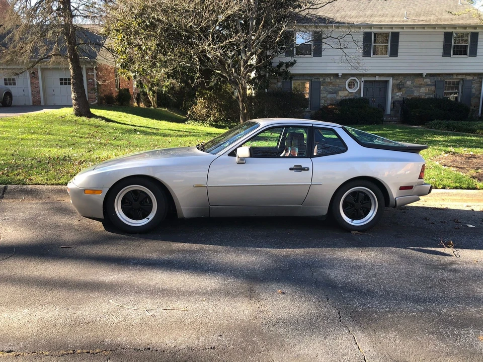 1986 Porsche 944 Turbo - Image 10 of 11