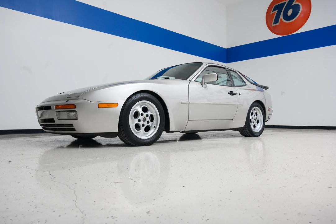 1986 Porsche 944 Turbo - Image 7 of 31