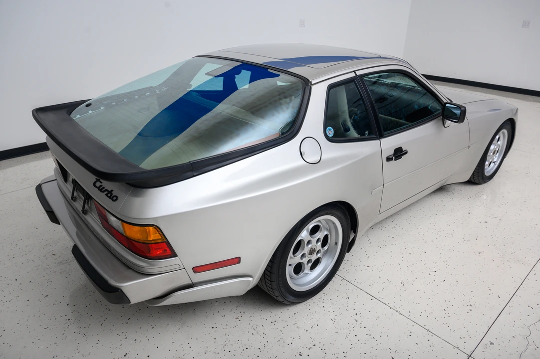 1986 Porsche 944 Turbo - Image 16 of 31