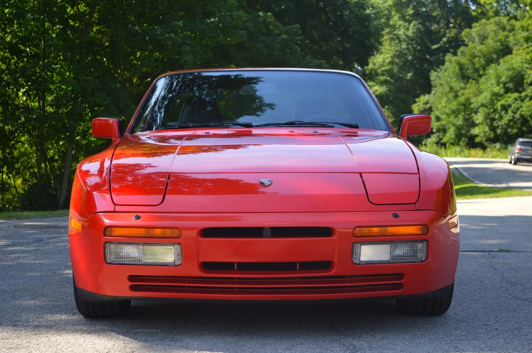 1986 Porsche 944 Turbo - Image 7 of 31