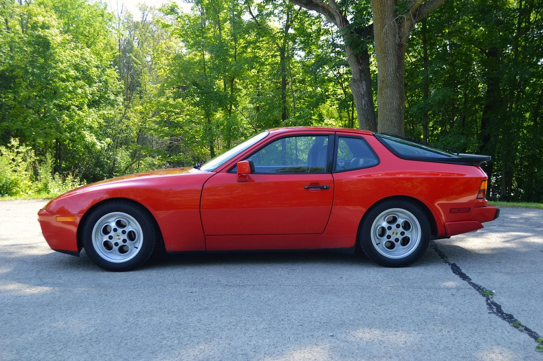 1986 Porsche 944 Turbo - Image 12 of 31