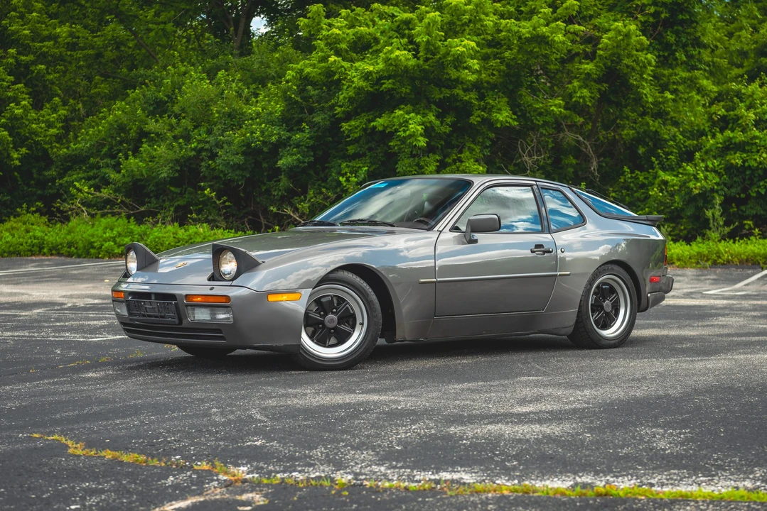 1986 Porsche 944 Turbo - Image 2 of 31