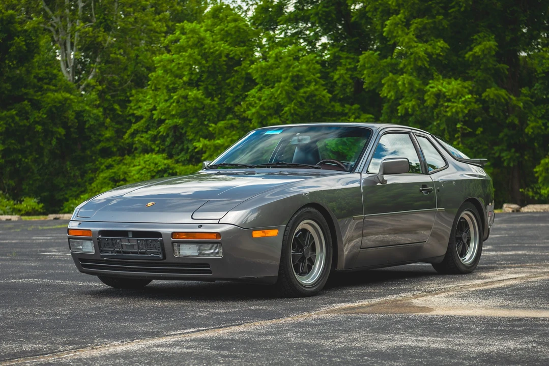 1986 Porsche 944 Turbo - Image 10 of 31