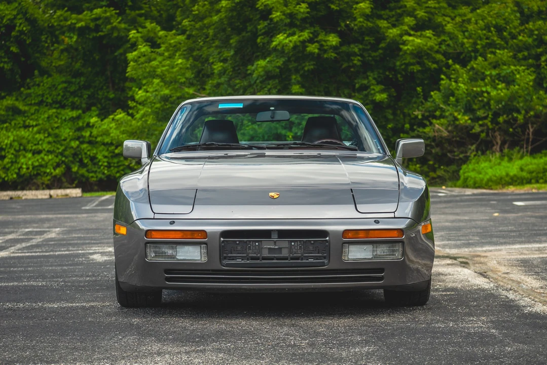 1986 Porsche 944 Turbo - Image 13 of 31