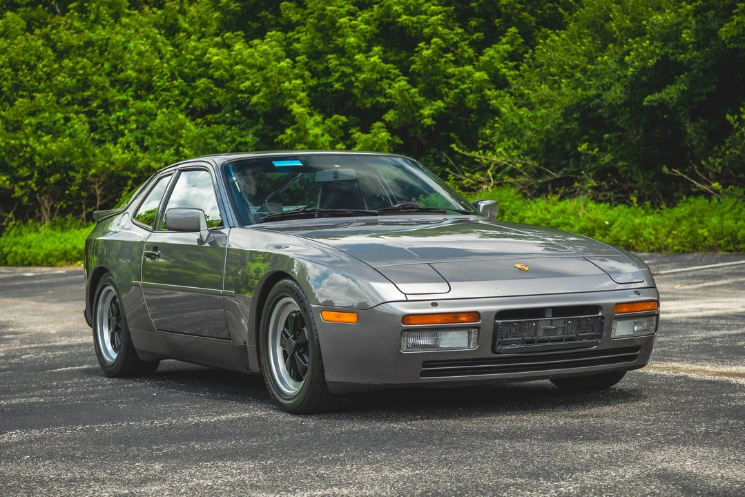 1986 Porsche 944 Turbo - Image 14 of 31
