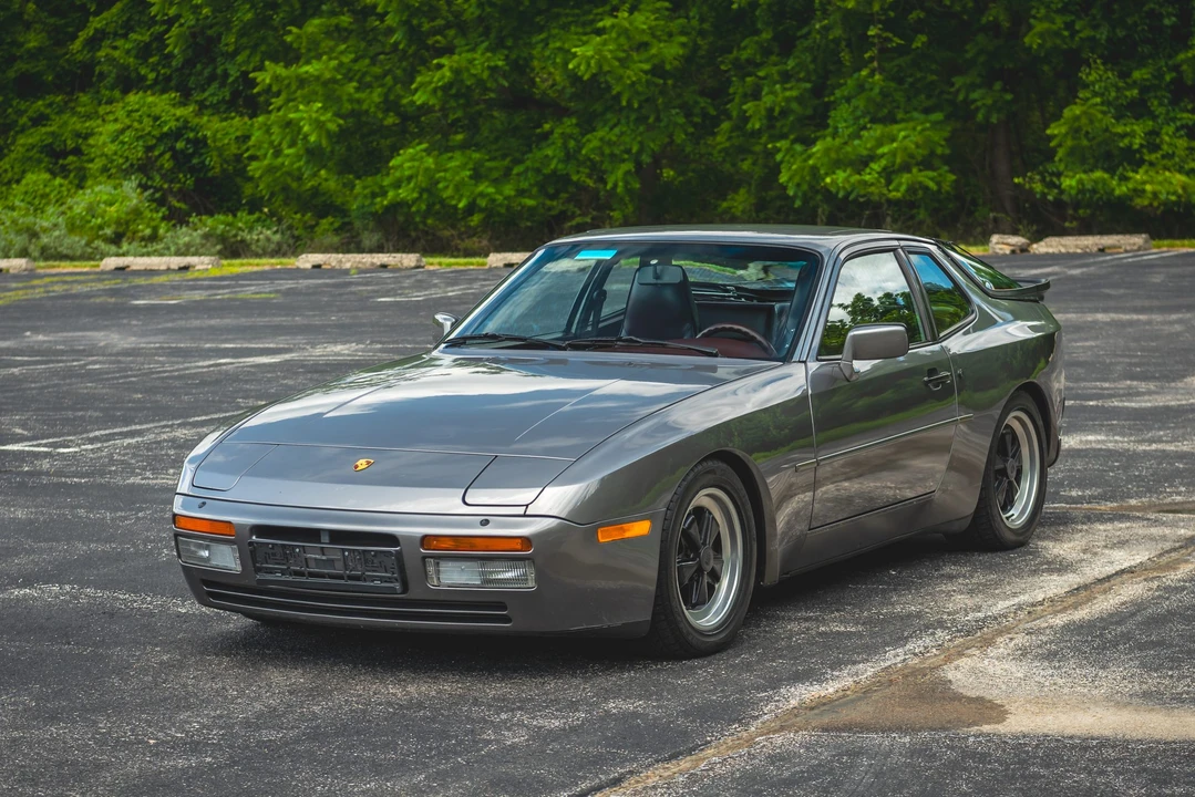 1986 Porsche 944 Turbo - Image 11 of 31