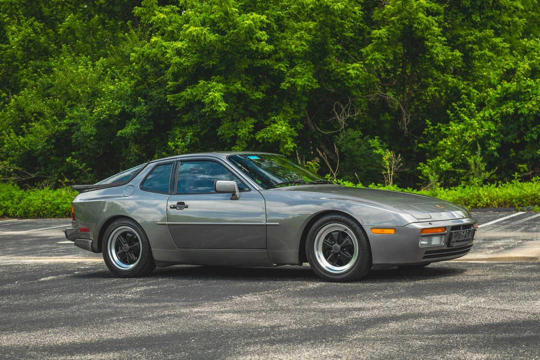 1986 Porsche 944 Turbo - Image 26 of 31
