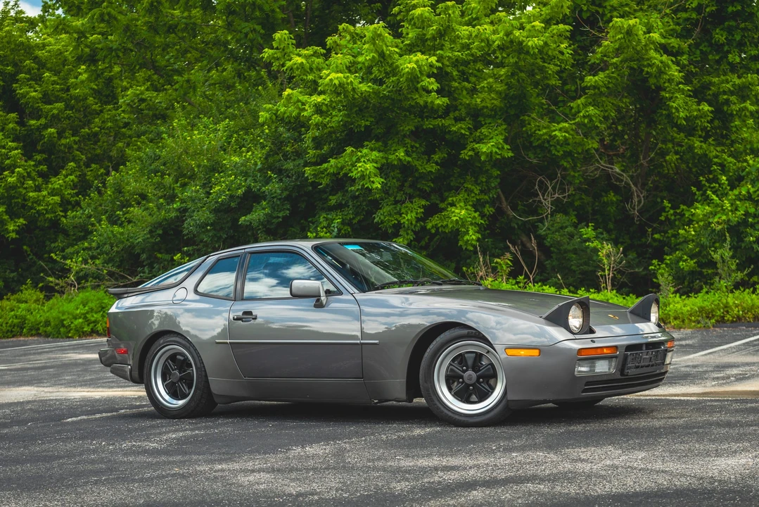1986 Porsche 944 Turbo - Image 24 of 31