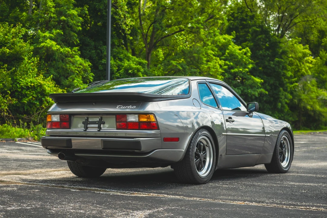 1986 Porsche 944 Turbo - Image 30 of 31
