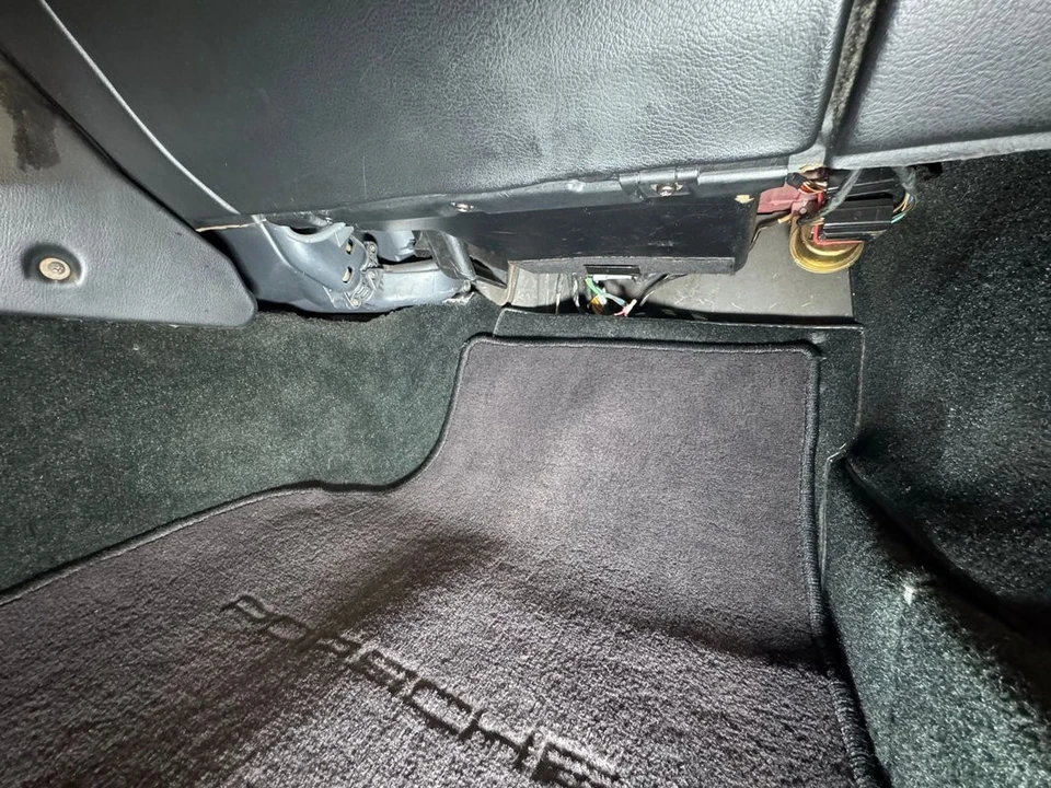 1986 Porsche 944 Turbo - Image 19 of 29