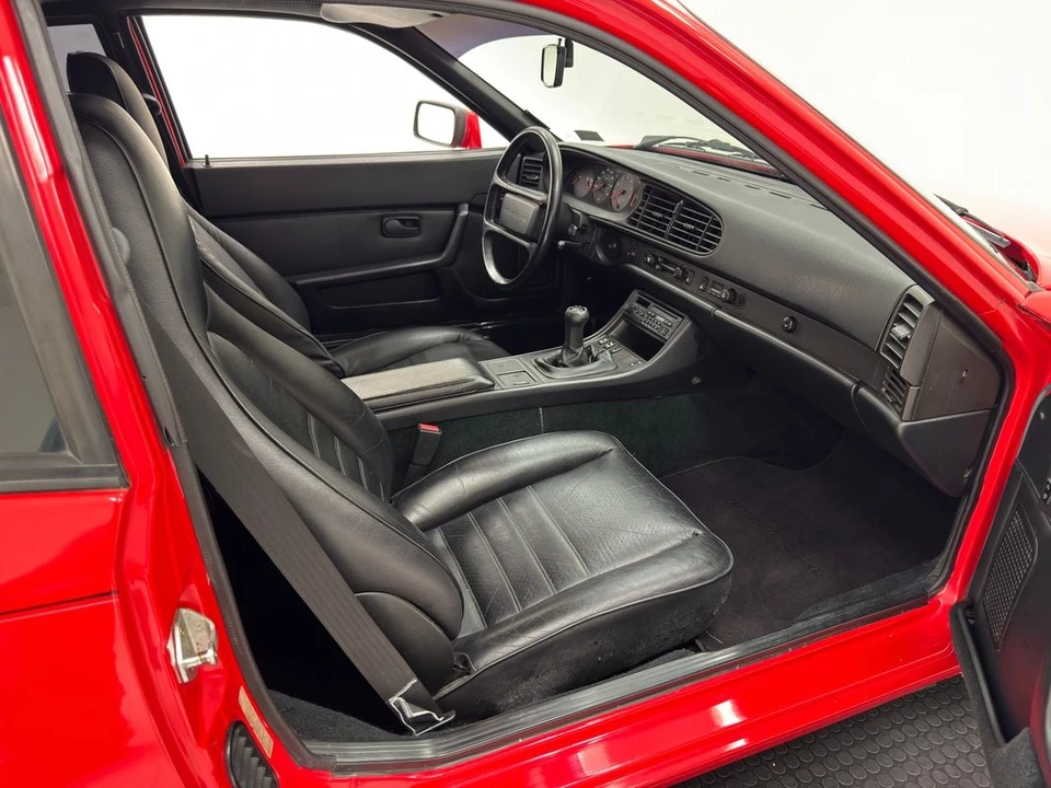1986 Porsche 944 Turbo - Image 12 of 29