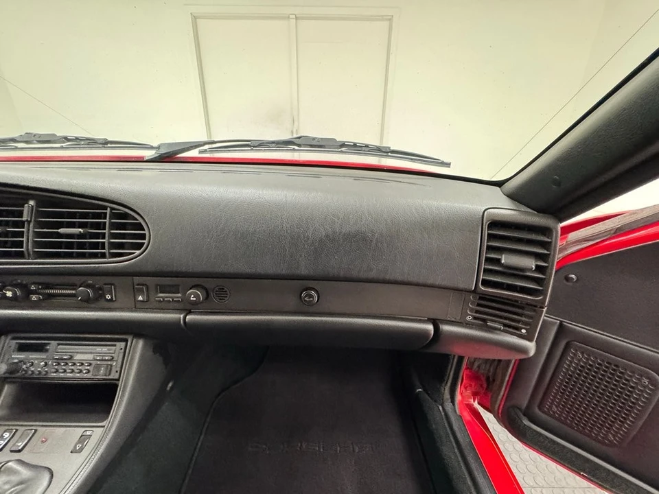 1986 Porsche 944 Turbo - Image 15 of 29
