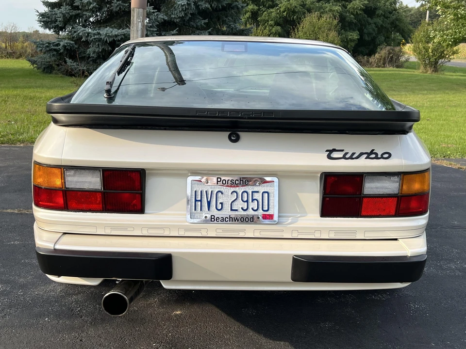 1986 Porsche 944 Turbo - Image 22 of 31