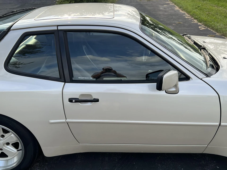 1986 Porsche 944 Turbo - Image 26 of 31