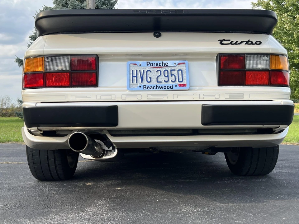 1986 Porsche 944 Turbo - Image 23 of 31