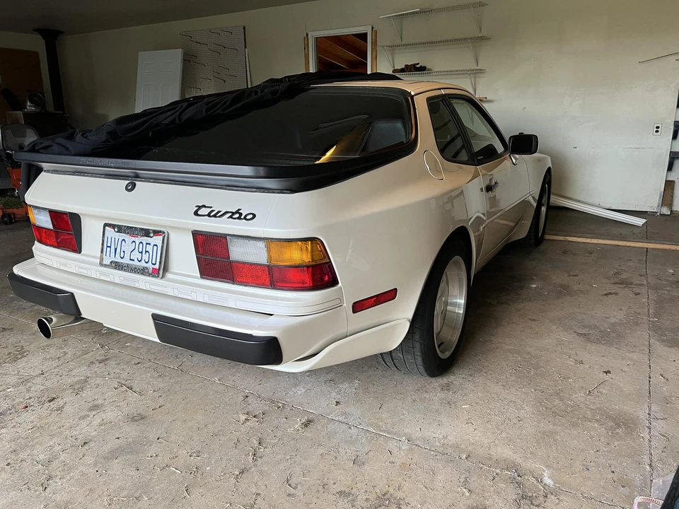 1986 Porsche 944 Turbo - Image 6 of 31