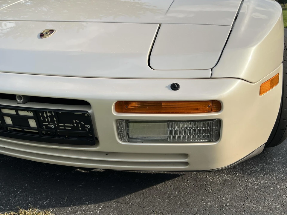 1986 Porsche 944 Turbo - Image 15 of 31