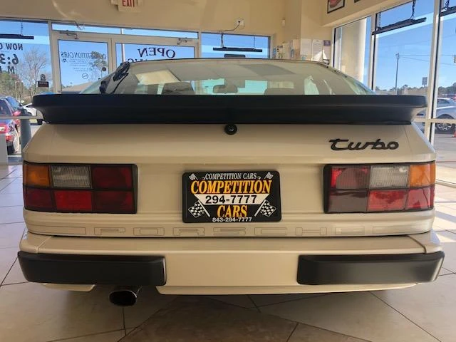 1986 Porsche 944 Turbo - Image 16 of 31