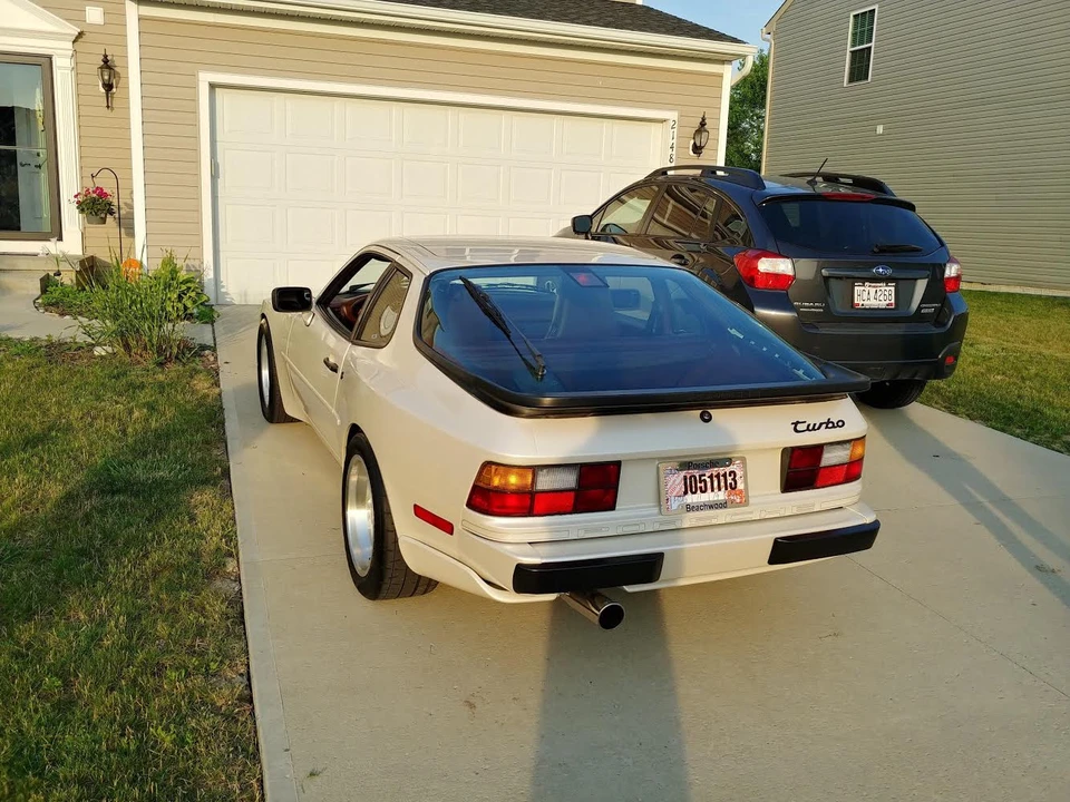 1986 Porsche 944 Turbo - Image 5 of 31