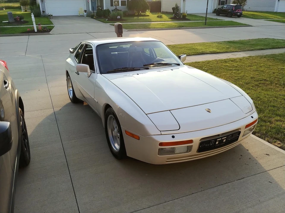 1986 Porsche 944 Turbo - Image 8 of 31