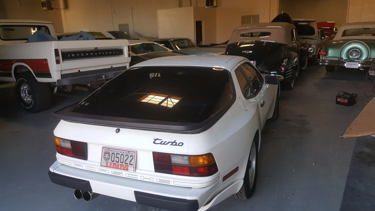 1986 Porsche 944 Turbo - Image 22 of 31