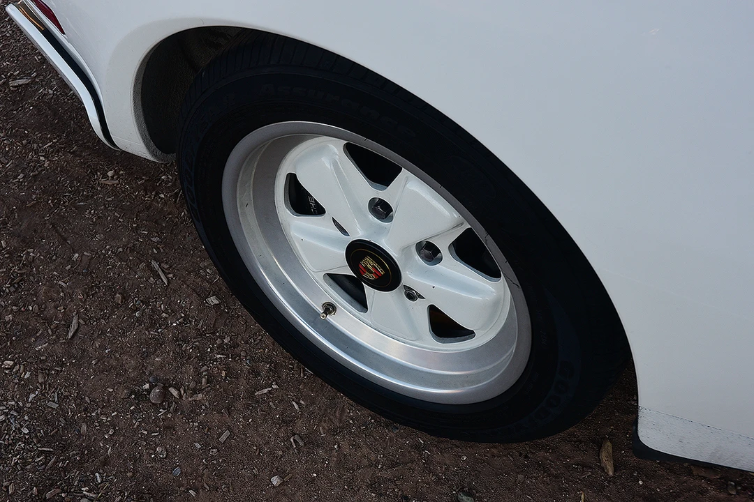 1986 Porsche 944 Turbo - Image 27 of 31