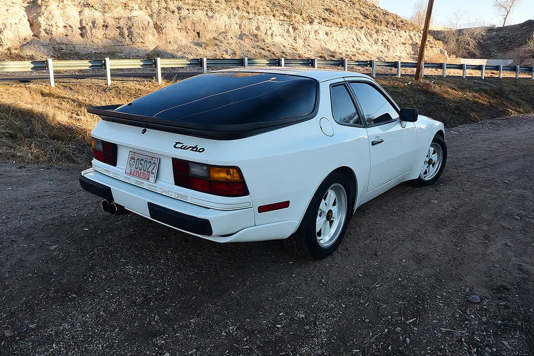 1986 Porsche 944 Turbo - Image 11 of 31