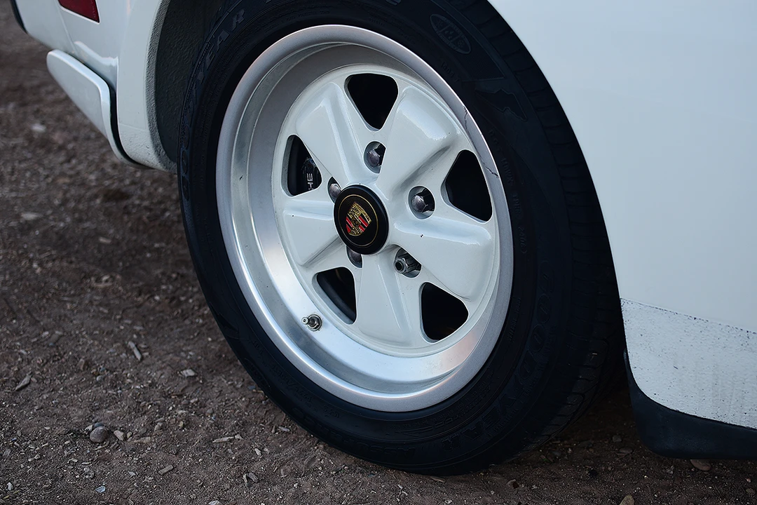 1986 Porsche 944 Turbo - Image 28 of 31