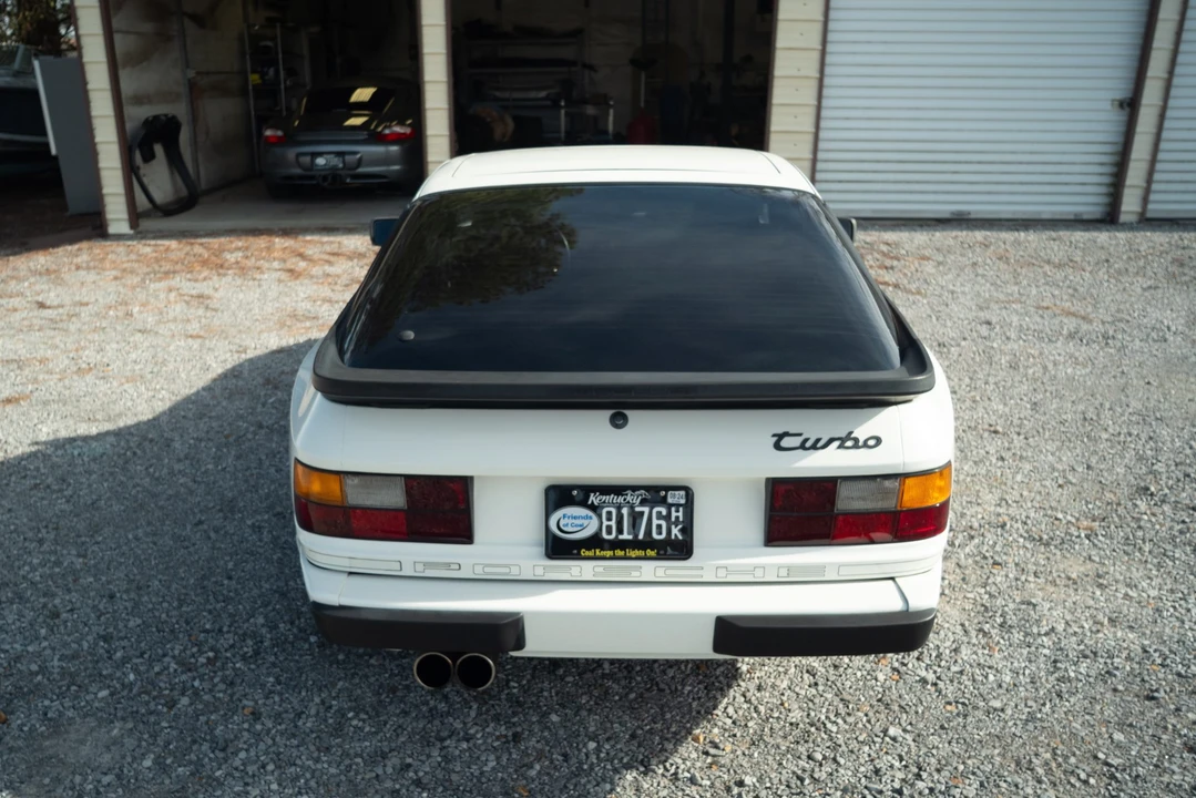 1986 Porsche 944 Turbo - Image 26 of 31