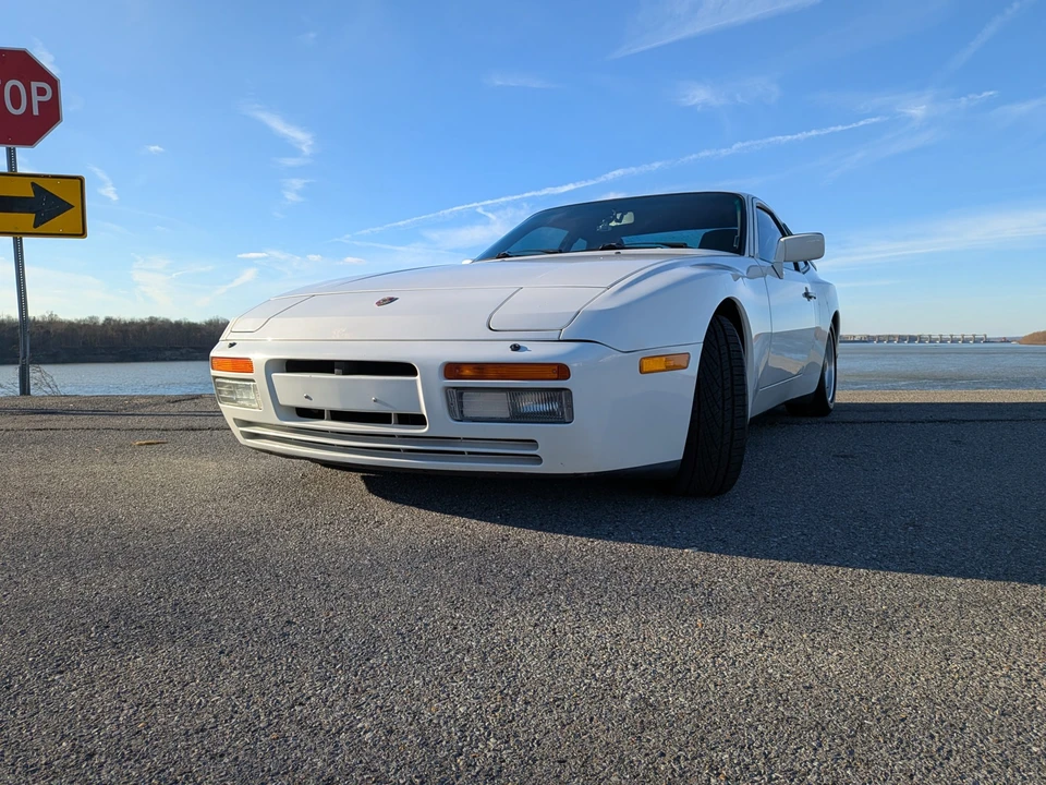 1986 Porsche 944 Turbo - Image 3 of 31