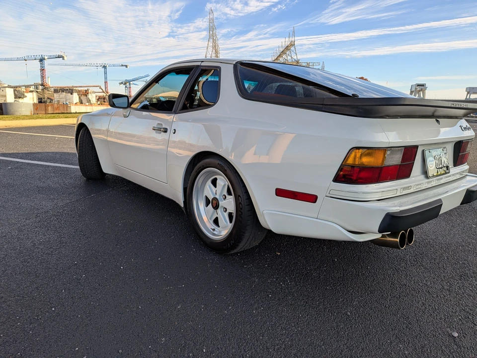 1986 Porsche 944 Turbo - Image 21 of 31