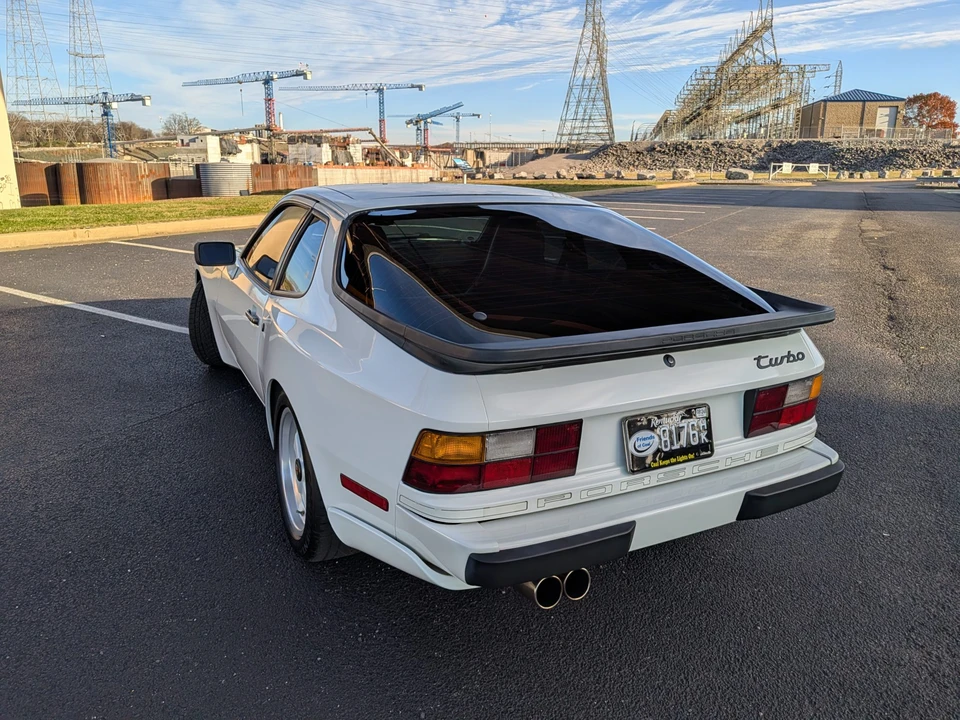 1986 Porsche 944 Turbo - Image 25 of 31