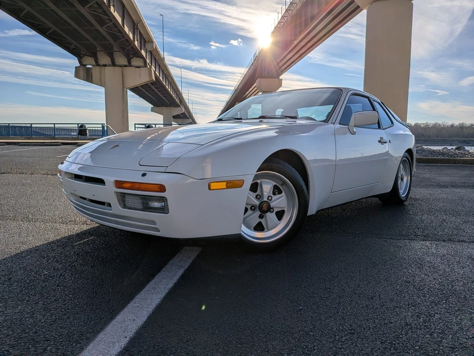 1986 Porsche 944 Turbo - Image 8 of 31