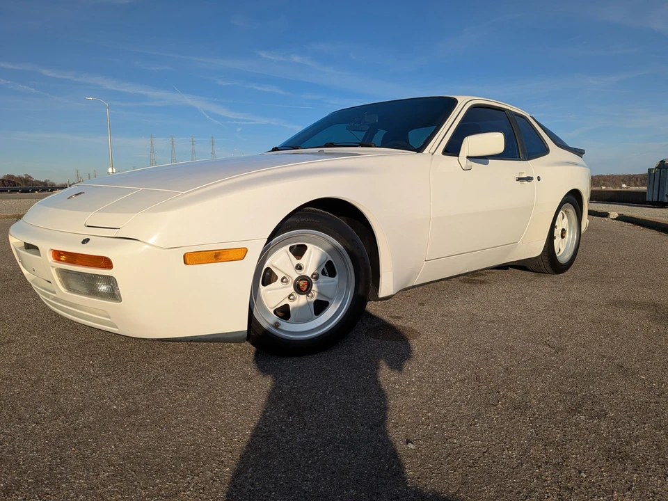 1986 Porsche 944 Turbo - Image 17 of 31