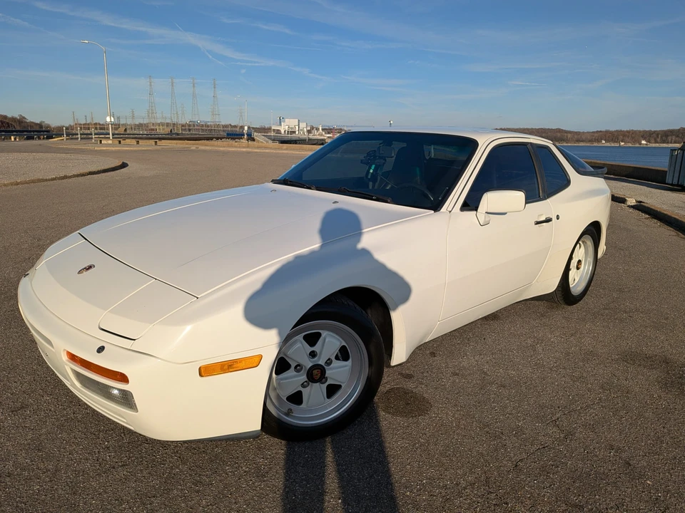1986 Porsche 944 Turbo - Image 14 of 31