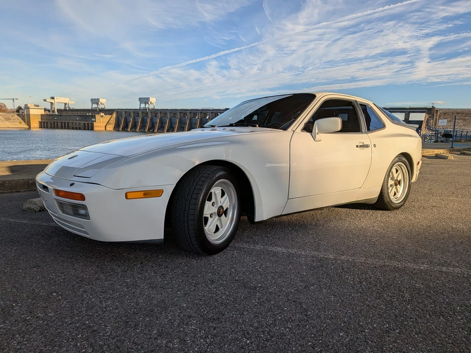 1986 Porsche 944 Turbo - Image 19 of 31
