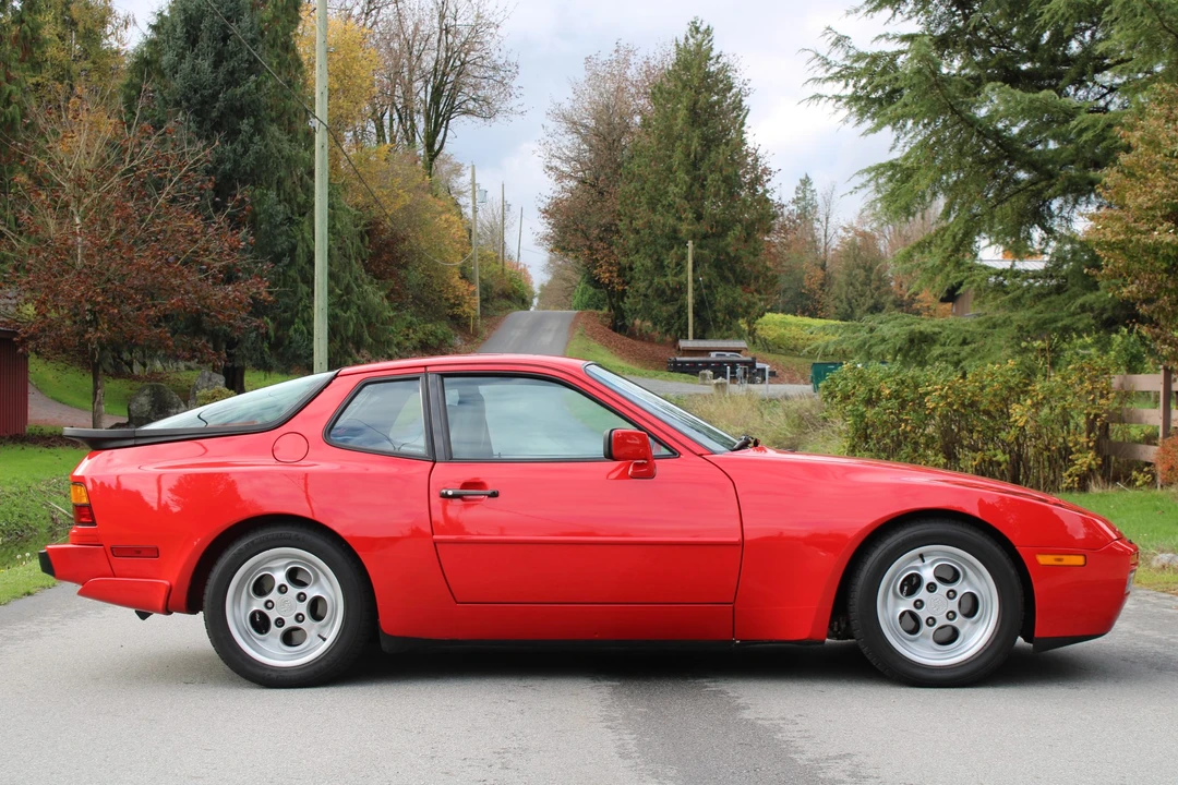 1986 Porsche 944 Turbo - Image 10 of 31