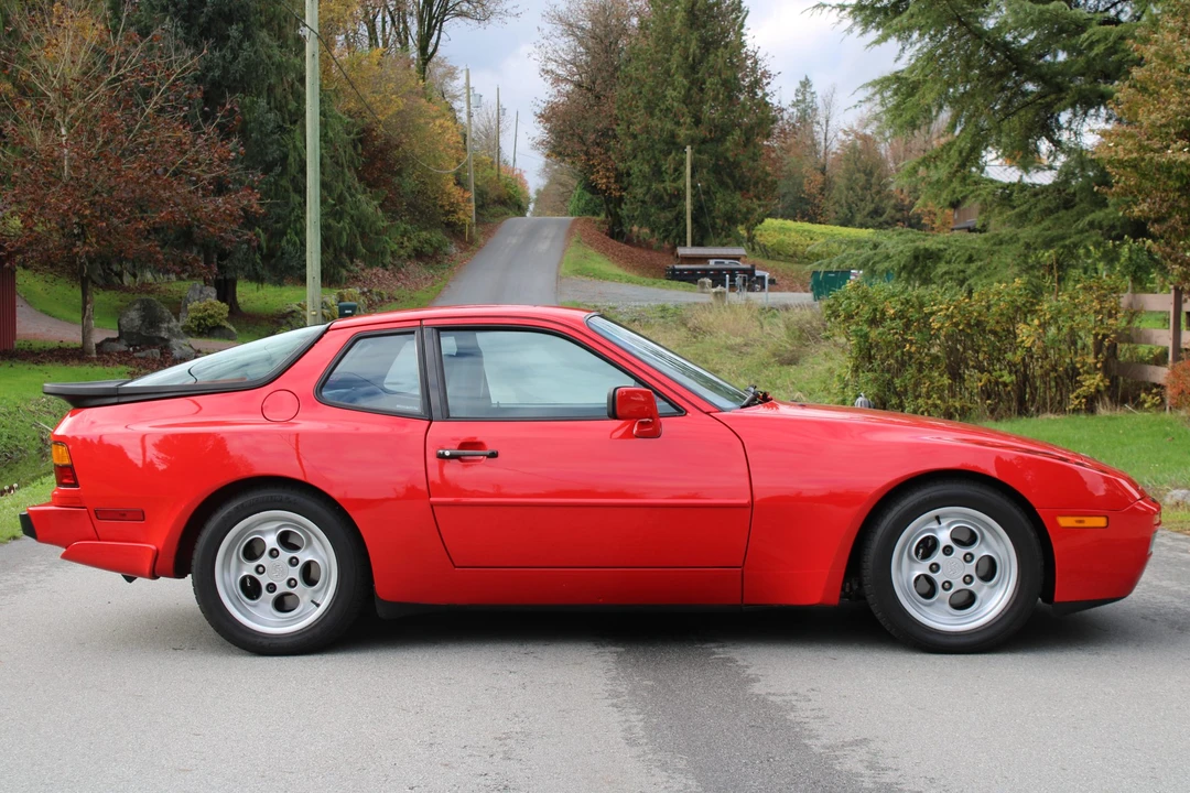 1986 Porsche 944 Turbo - Image 11 of 31