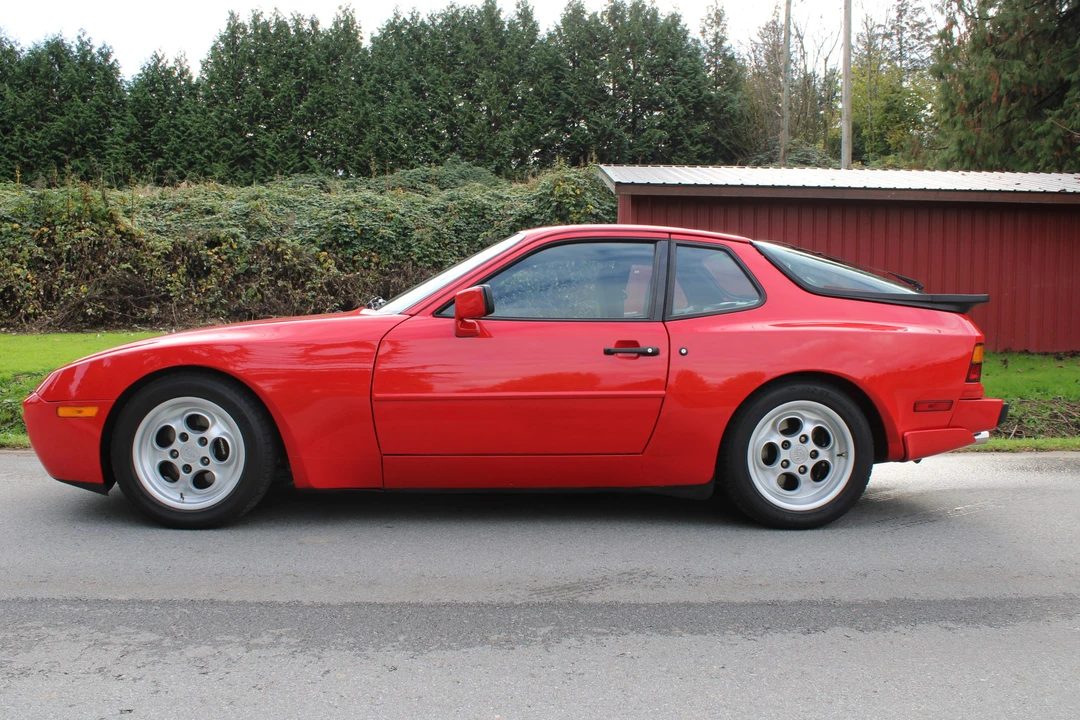 1986 Porsche 944 Turbo - Image 17 of 31