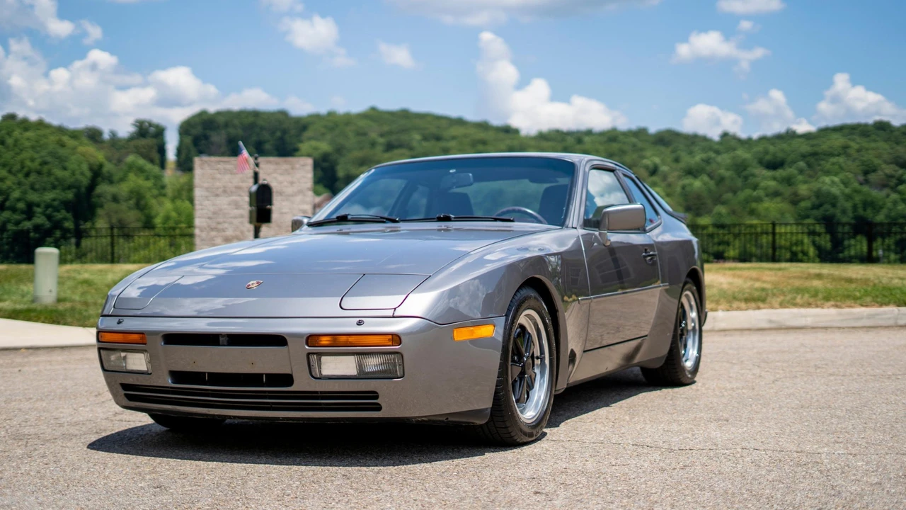 1986 Porsche 944 Turbo - Image 4 of 31