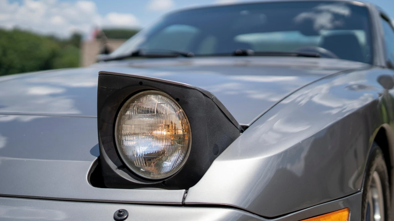 1986 Porsche 944 Turbo - Image 19 of 31