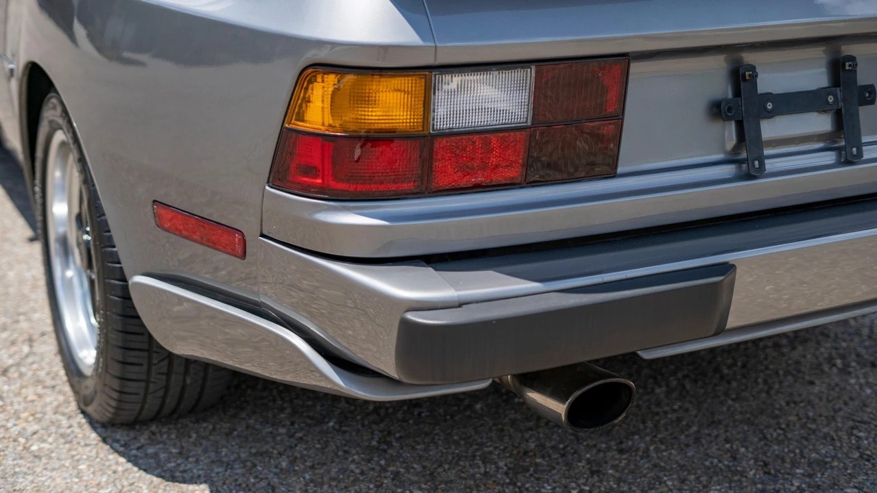 1986 Porsche 944 Turbo - Image 22 of 31