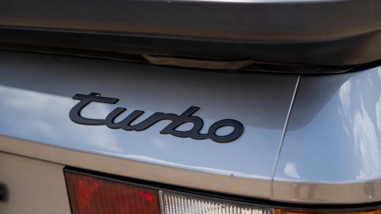 1986 Porsche 944 Turbo - Image 27 of 31