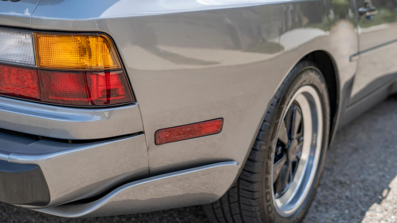 1986 Porsche 944 Turbo - Image 29 of 31