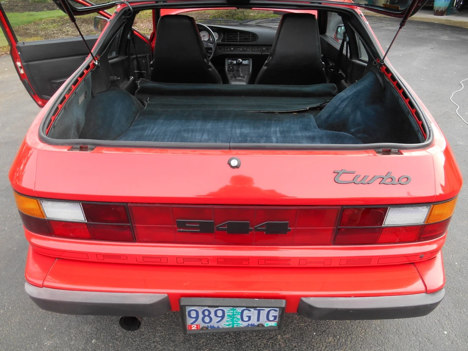 1986 Porsche 944 Turbo - Image 9 of 31