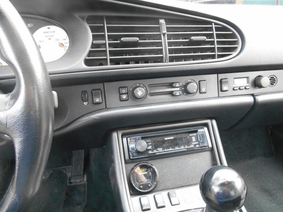 1986 Porsche 944 Turbo - Image 17 of 31