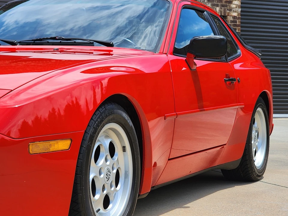 1986 Porsche 944 Turbo - Image 27 of 31