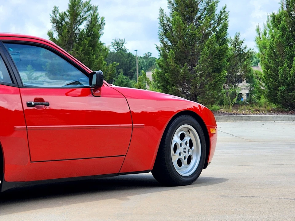 1986 Porsche 944 Turbo - Image 15 of 31